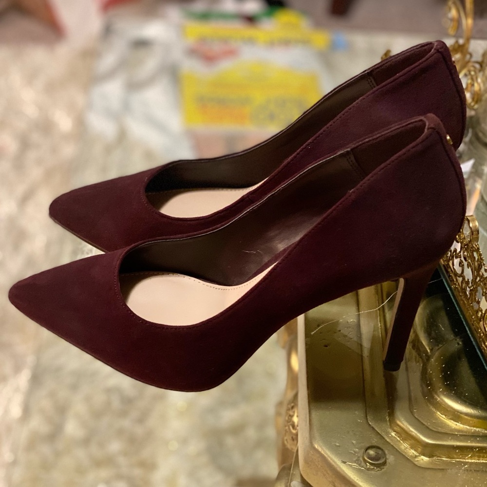 BCBGeneration absolutely beautiful dark brown size 9-B
